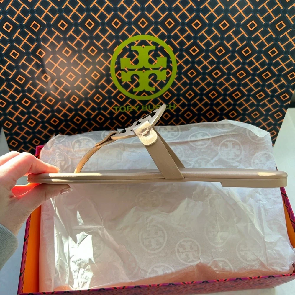 Tory Burch Miller Soft Leather Sandals Size 8 Light Makeup